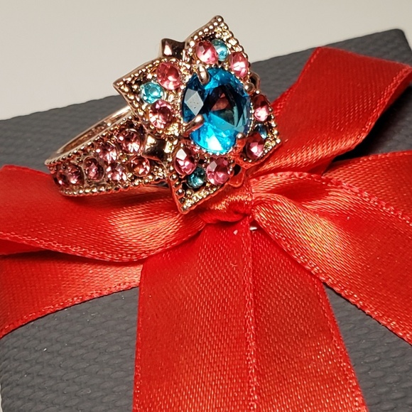 Cocktail Ring - Picture 3 of 4